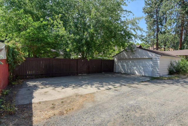 2910 N East Oval St, Spokane, WA 99205