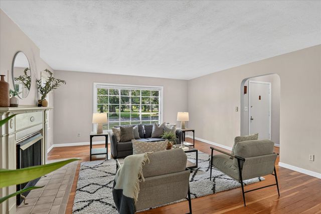 2910 N East Oval St, Spokane, WA 99205