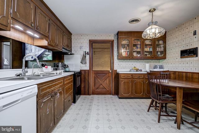 26920 CLARKSBURG RD, Damascus, MD 20872