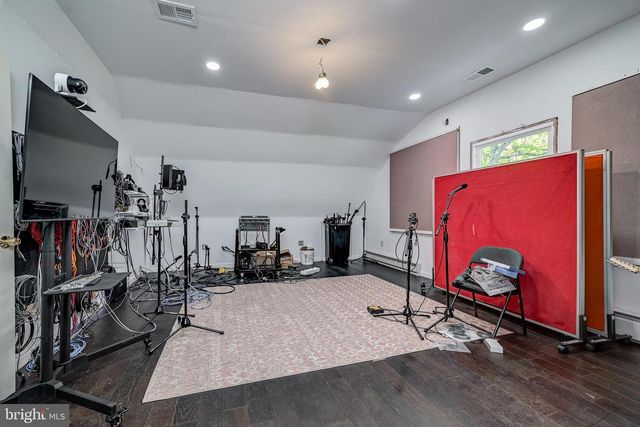 26920 CLARKSBURG RD, Damascus, MD 20872