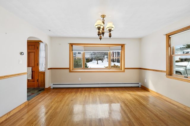 84 Gardiner Rd, Quincy, MA 02169