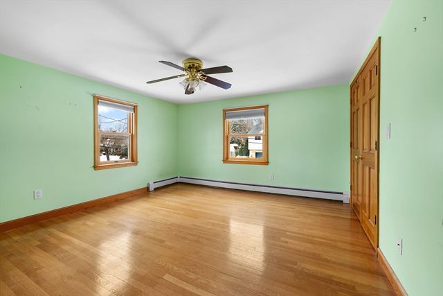 84 Gardiner Rd, Quincy, MA 02169