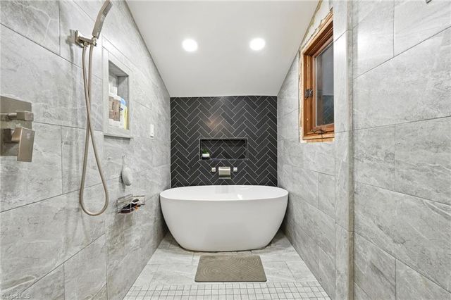 4507 Trailwood Drive, Greensboro, NC 27407