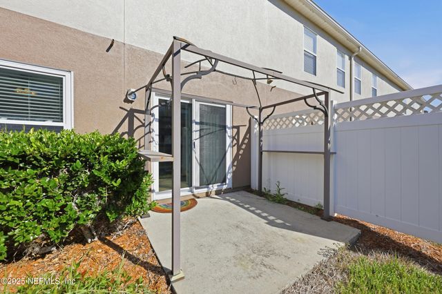 1500 CALMING WATER Drive 2305, Fleming Island, FL 32003