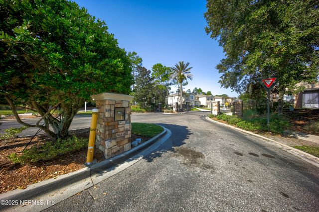 1500 CALMING WATER Drive 2305, Fleming Island, FL 32003