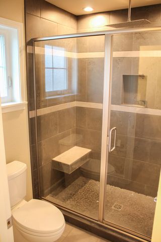 237 Willow Way, Talent, OR 97540