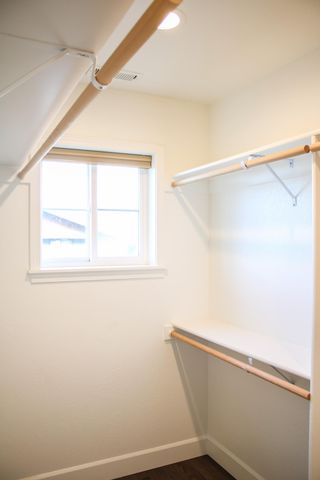 237 Willow Way, Talent, OR 97540