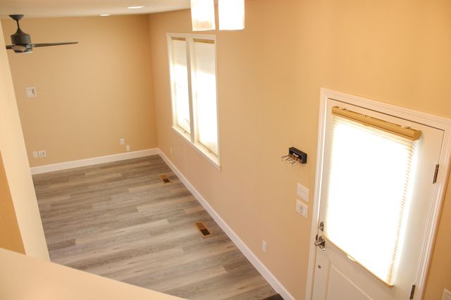 237 Willow Way, Talent, OR 97540