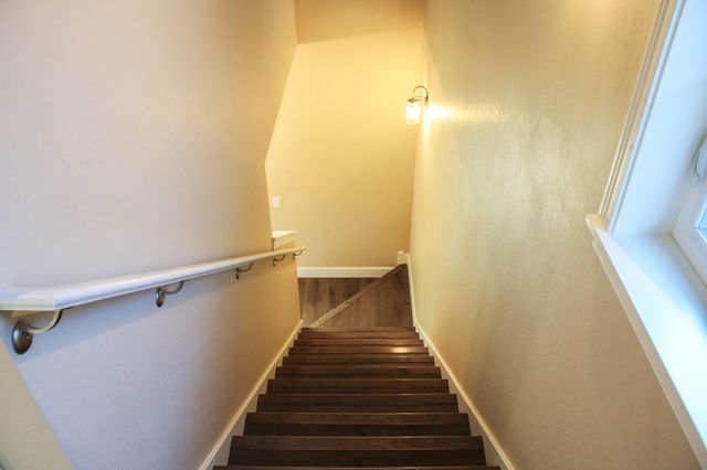 237 Willow Way, Talent, OR 97540