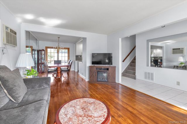 3583 Summer Drive, Wantagh, NY 11793
