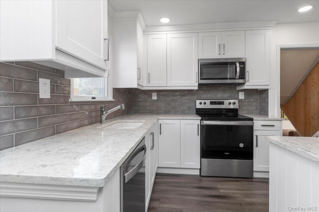 3583 Summer Drive, Wantagh, NY 11793