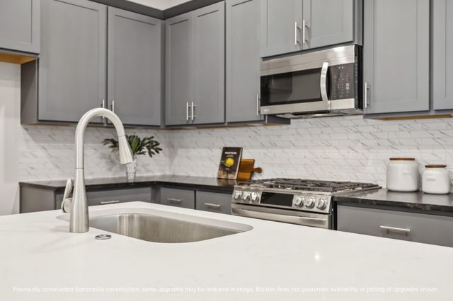 1208 E 26th Street A, Houston, TX 77009