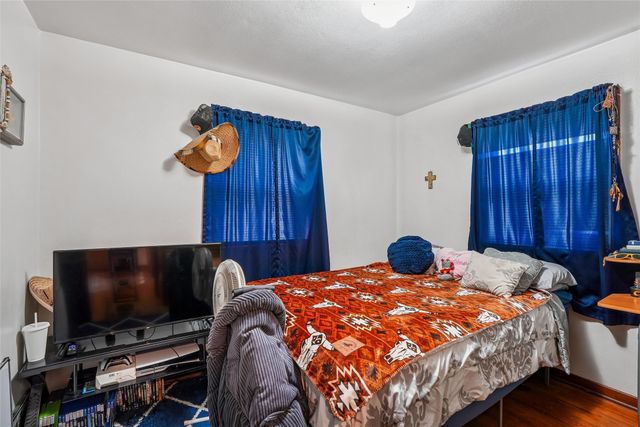 101 Lacona Avenue, Des Moines, IA 50315