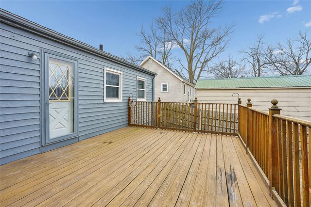 101 Lacona Avenue, Des Moines, IA 50315