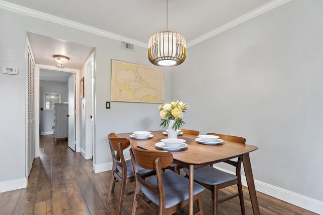 671 SW South River Drive 105, Stuart, FL 34997