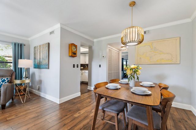 671 SW South River Drive 105, Stuart, FL 34997