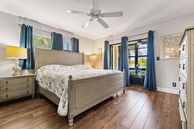 671 SW South River Drive 105, Stuart, FL 34997