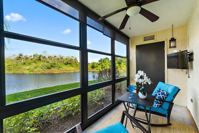 671 SW South River Drive 105, Stuart, FL 34997