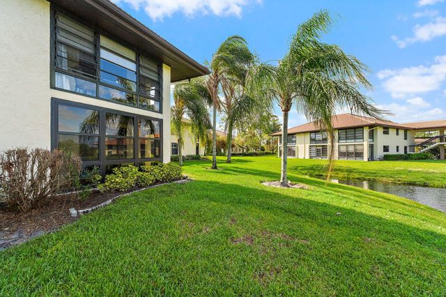 671 SW South River Drive 105, Stuart, FL 34997