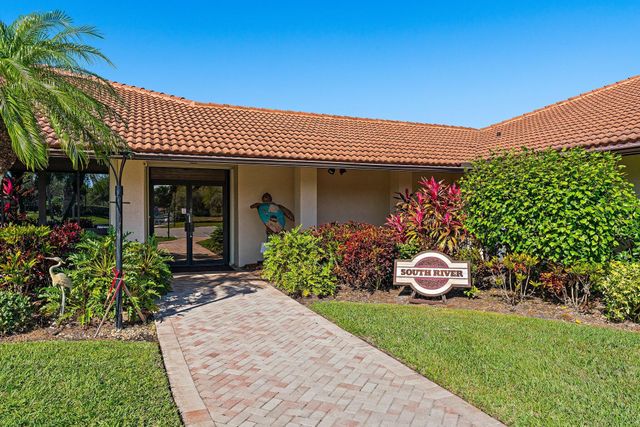 671 SW South River Drive 105, Stuart, FL 34997