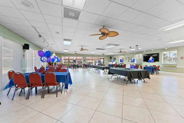 671 SW South River Drive 105, Stuart, FL 34997