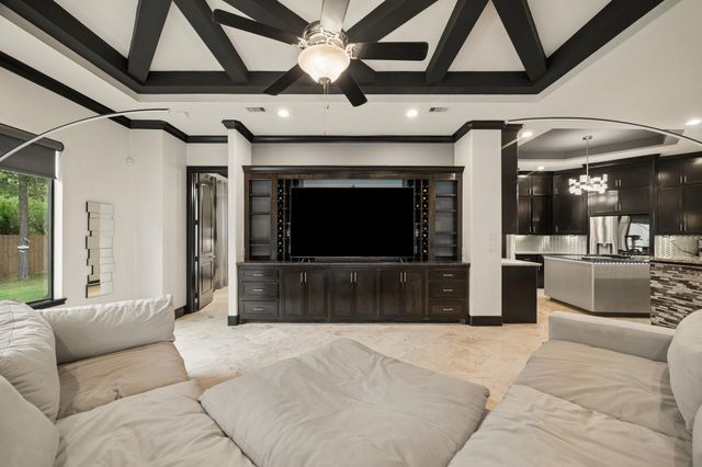 27303 E Benders Landing Boulevard, Spring, TX 77386