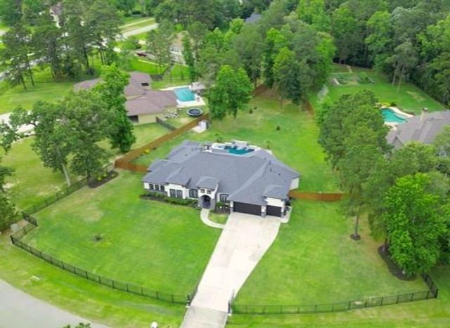 27303 E Benders Landing Boulevard, Spring, TX 77386