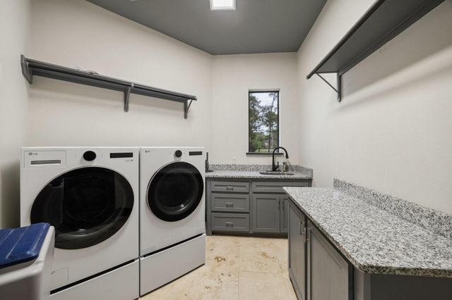 27303 E Benders Landing Boulevard, Spring, TX 77386