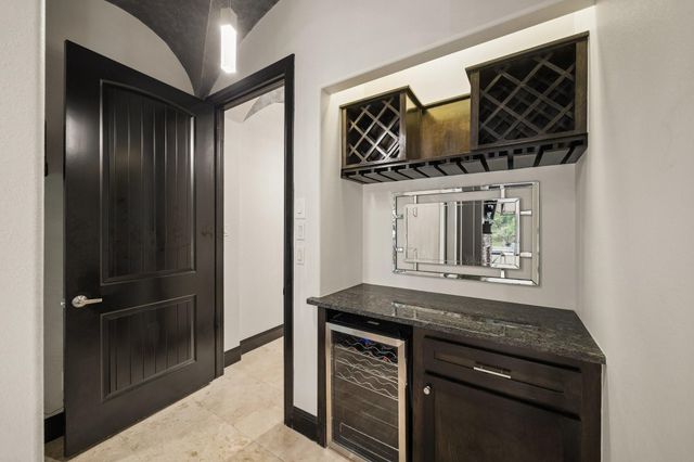27303 E Benders Landing Boulevard, Spring, TX 77386
