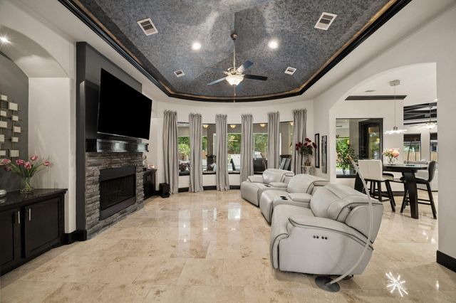 27303 E Benders Landing Boulevard, Spring, TX 77386