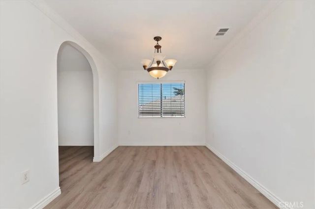 11833 Jacaranda Ave., Hesperia, CA 92345