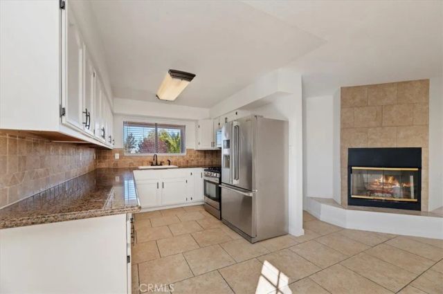 11833 Jacaranda Ave., Hesperia, CA 92345