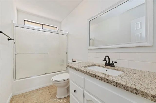 11833 Jacaranda Ave., Hesperia, CA 92345