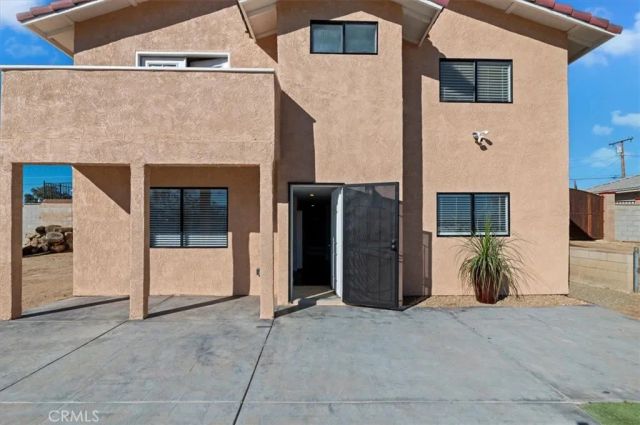 11833 Jacaranda Ave., Hesperia, CA 92345