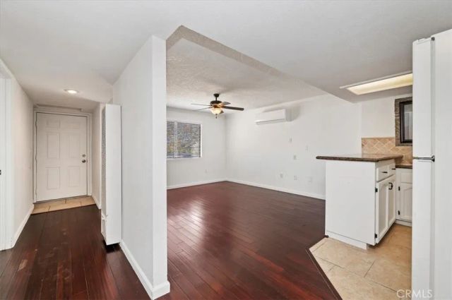 11833 Jacaranda Ave., Hesperia, CA 92345