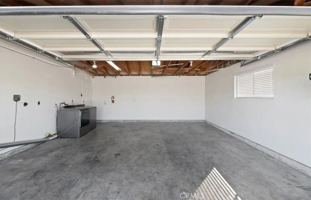 11833 Jacaranda Ave., Hesperia, CA 92345