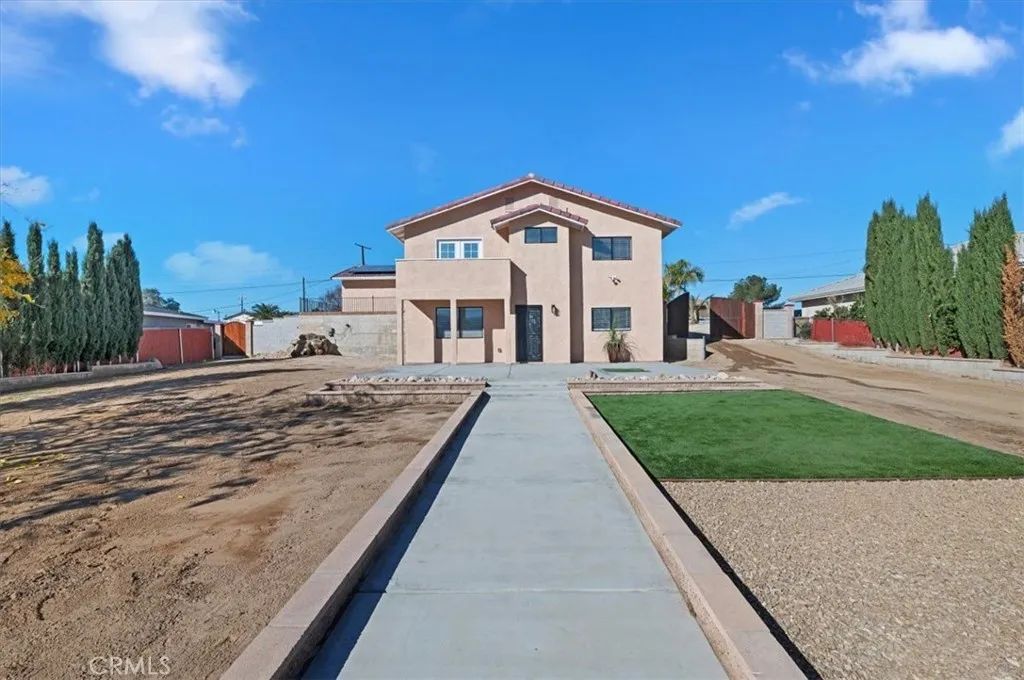 11833 Jacaranda Ave., Hesperia, CA 92345