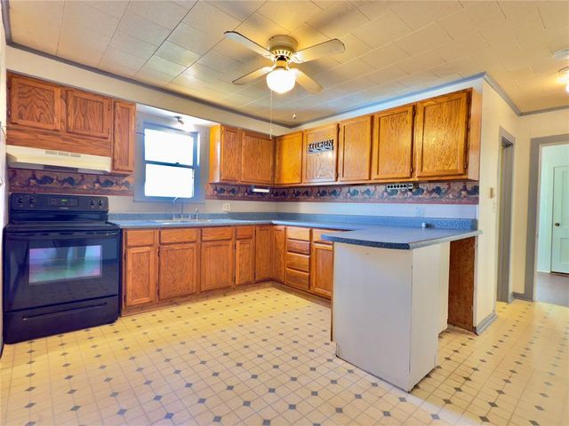 8012 S Douglas Boulevard, Guthrie, OK 73044