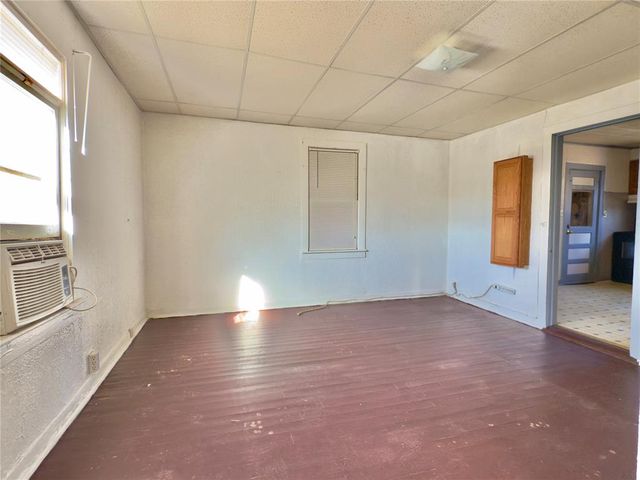 8012 S Douglas Boulevard, Guthrie, OK 73044