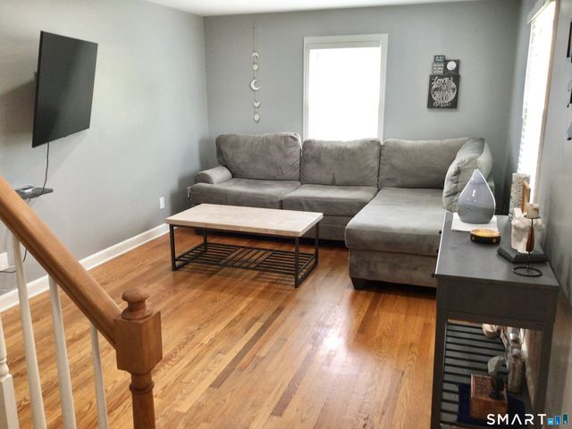 28 Thayer Road, Hamden, CT 06514