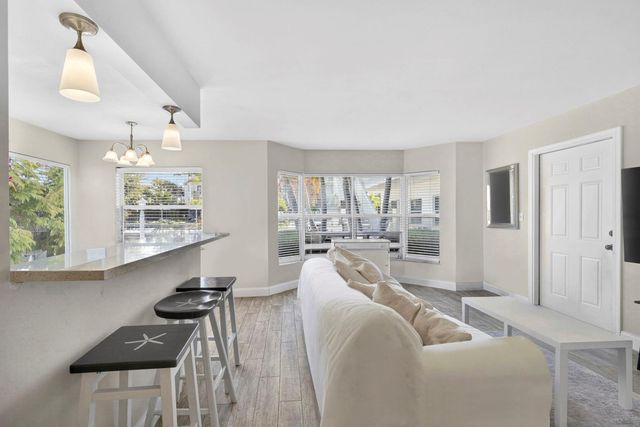 201 Inlet Way, Palm Beach Shores, FL 33404