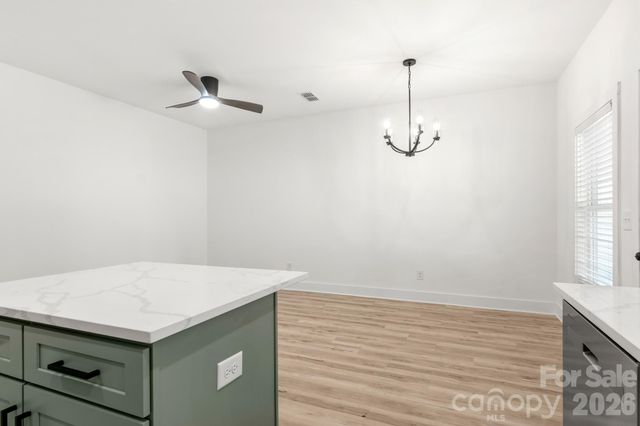 516 Carolyn Lane, Charlotte, NC 28213