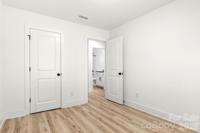 516 Carolyn Lane, Charlotte, NC 28213