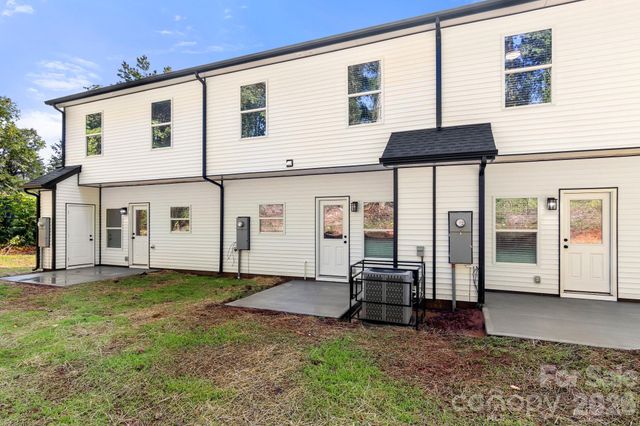 516 Carolyn Lane, Charlotte, NC 28213