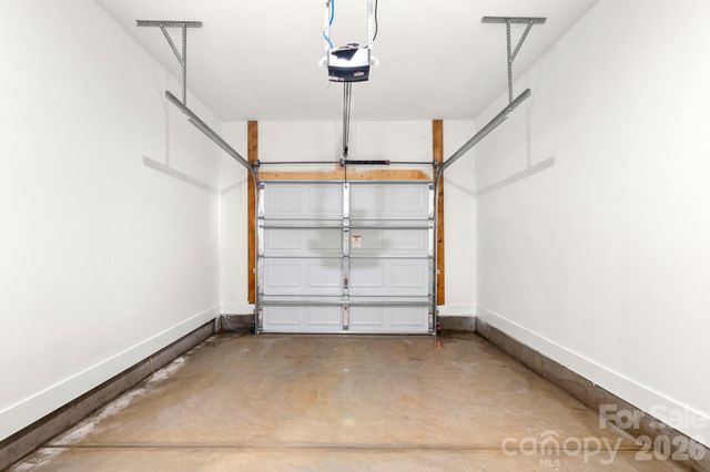 516 Carolyn Lane, Charlotte, NC 28213