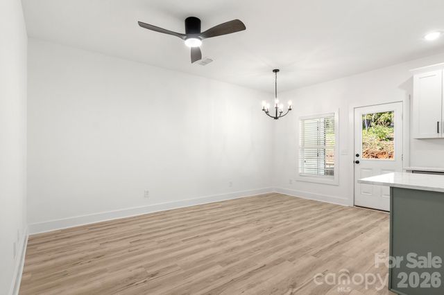 516 Carolyn Lane, Charlotte, NC 28213