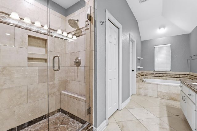 2526 Fallview Lane, Carrollton, TX 75007