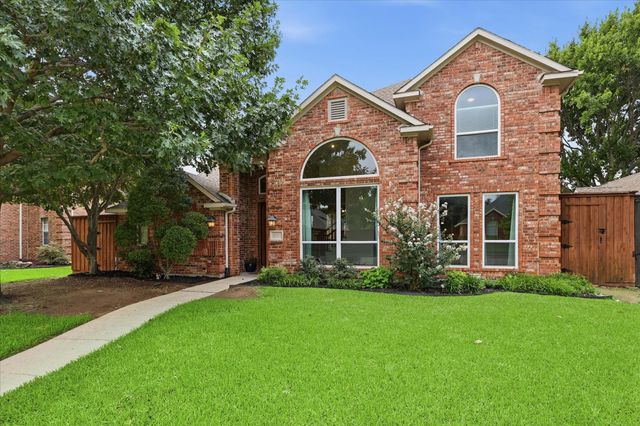 2526 Fallview Lane, Carrollton, TX 75007