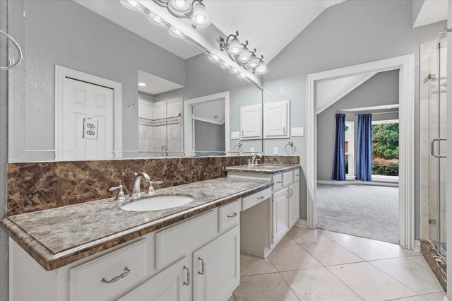 2526 Fallview Lane, Carrollton, TX 75007