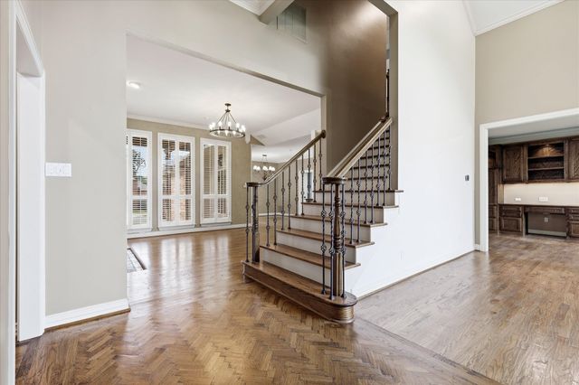2526 Fallview Lane, Carrollton, TX 75007